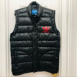 Adidas Original Puffer Vest, Red Logo. Size M